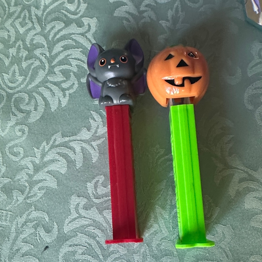 Halloween Bat & Pumpkin PEZ Dispensers - Gray/Red and Orange/Green🎃🎃🦇